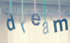 “勇敢”堅定夢想，不忘初心繼續(xù)前行——12月演講主題1